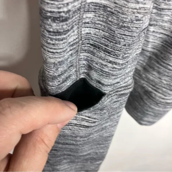 Lululemon Athletica Cypress Kiss long sleeve‎ space dyed top gray size 6 - Image 6