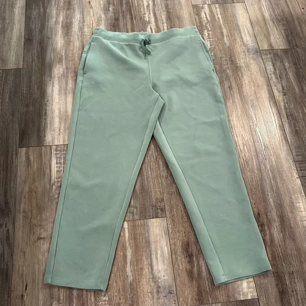 Member’s Mark straight leg pants Sage green size large - Image 3