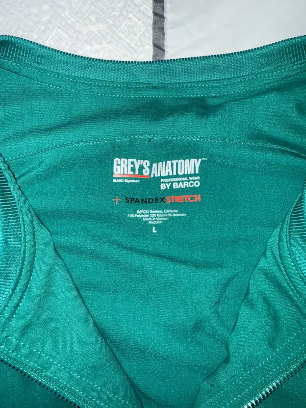 Grey's Anatomy Hunter green scrubs set - Image 3