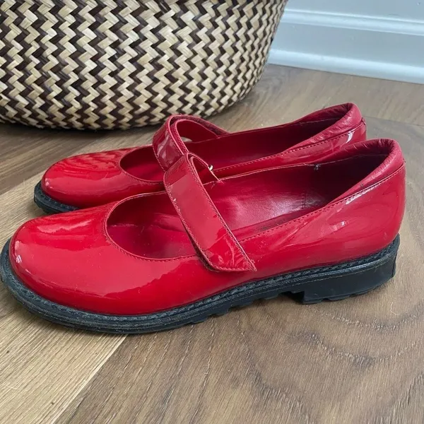 Ramon Tenza Red Patent Leather Mary Jane Lug Sole $250 7 - Image 2