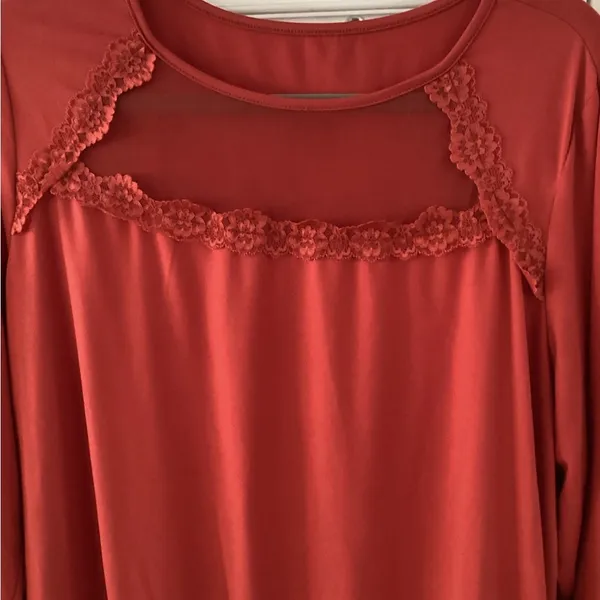 SHEIN Red Relaxed Blouse with Bib Collar - Image 2