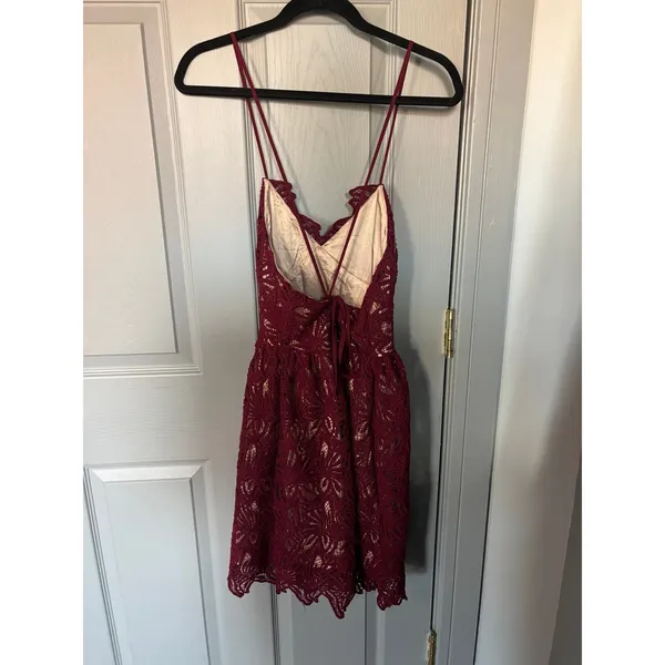 J.O.A. Lace Halter Neck Mini Dress - Image 5