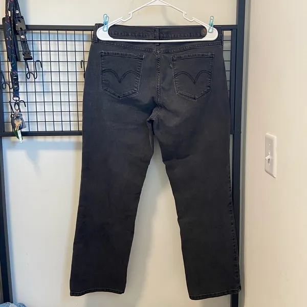 EUC | Levi’s women’s 505 straight leg jeans — size 14‎ - Image 6