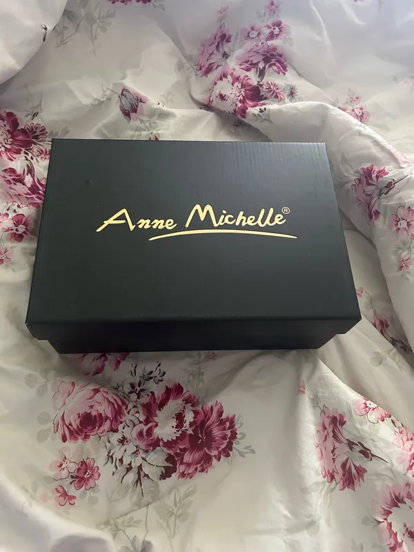 NIB Anne Michelle Heels - Image 2
