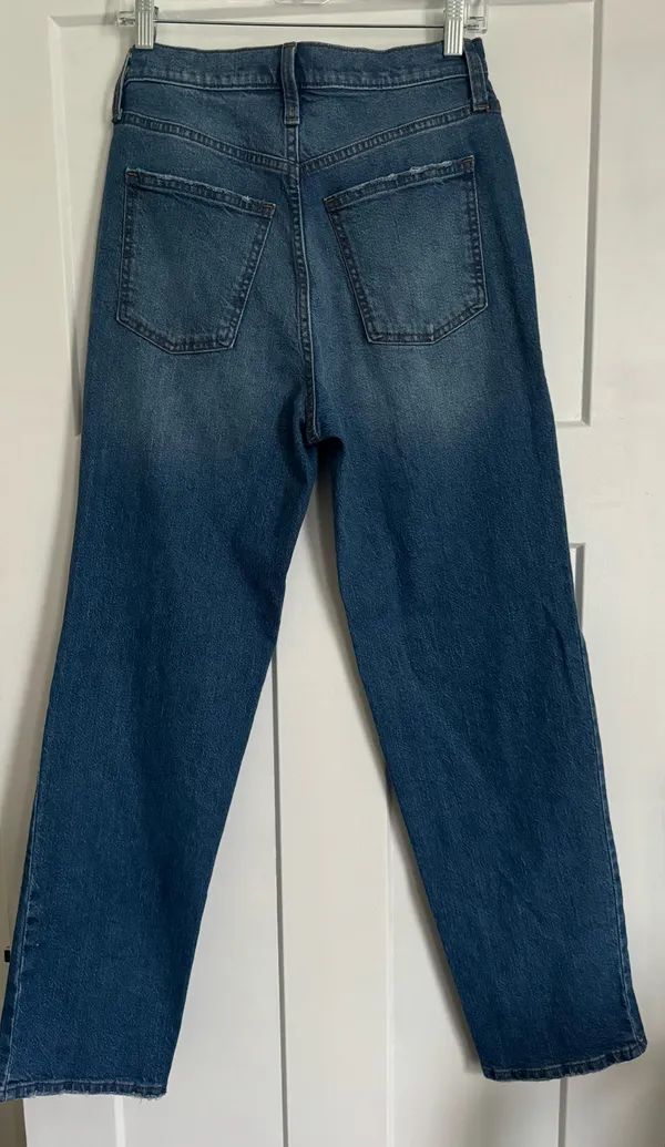 Universal Threads 90s Straight Jeans High-Rise - Image 2