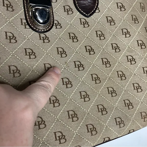 Dooney & Bourke Double signature Tote‎ large size - Image 2