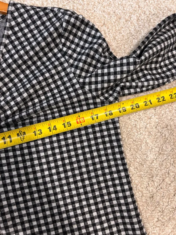 Old Navy Gingham long sleeve shirt - Image 7