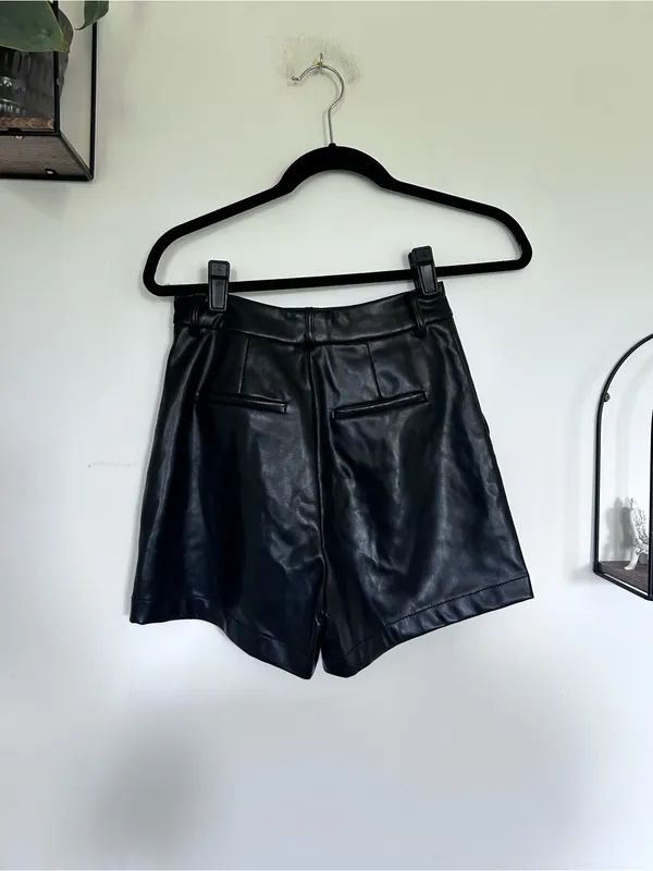 7 For All Mankind Black Faux Leather High Rise Waist Shorts Size XS - Image 2