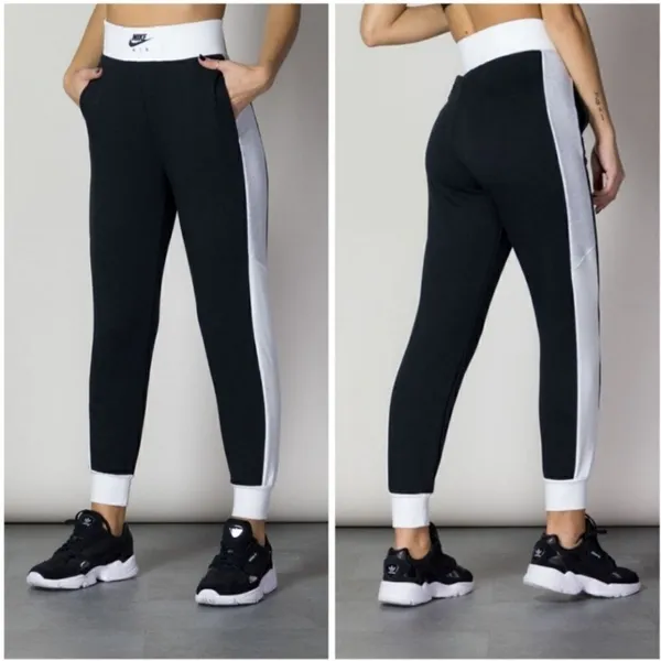 NWT Women's Nike Air Sportswear Black Pants Joggers C19‎ - Image 2