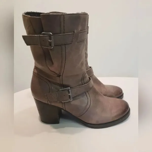 Crown Vintage Leather Boots Size 7.5 - Image 3