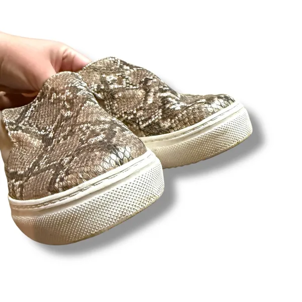 Hey‎ Dude Peyton Slip-On Sneakers Women’s Size 7 Brown Snakeskin Casual Comfort - Image 5