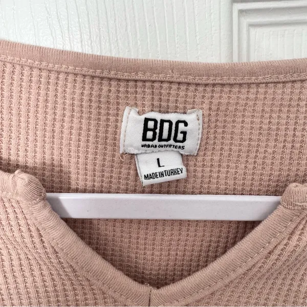 BDG Beige Long Sleeve Free Ridin Motorcycle Graphic Waffles Top LARGE - Image 3