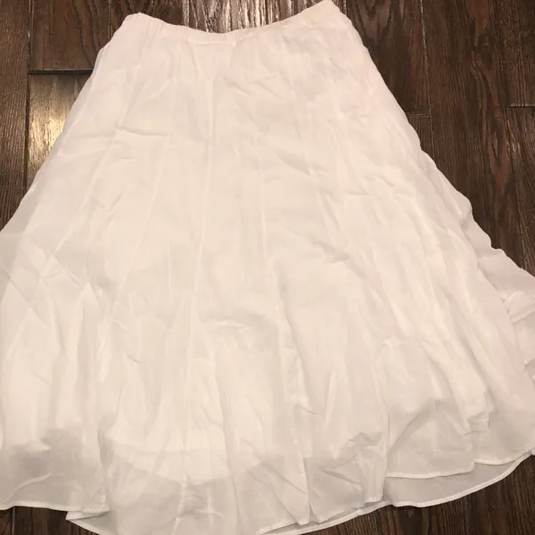 Soft surroundings white skirt size petite small - Image 5