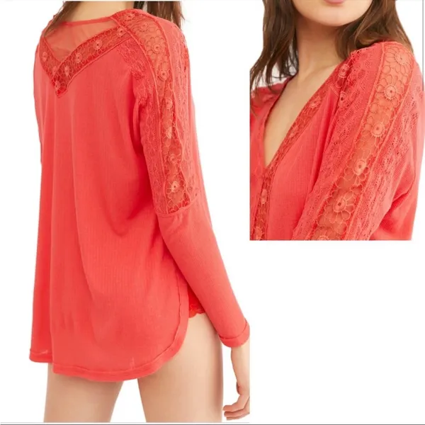 Free people Lola crimson red‎ lace embroidered floral top sz M - Image 3