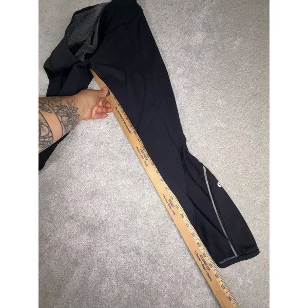 lululemon black cropped leggings 6 reflective mesh - Image 8