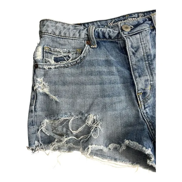 American Eagle Denim Shorts Women Size 8 Blue Distressed Button Fly Y2K Cutoff - Image 2