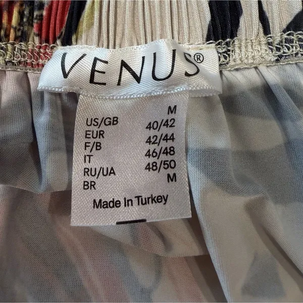 Venus off-the-shoulder long-sleeve tunic Dress with a Floral Print - Medium - Image 6