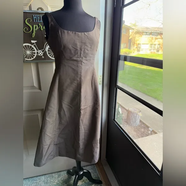 Vintage Y2K J. Crew brown silk holiday sleeveless dress, size 12 - Image 4