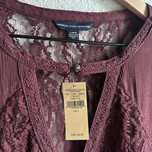 ❤️🆕American Eagle Outfitters Maroon Red Lace Peasant Blouse✨NWT✨ - Image 4