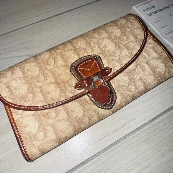 Christian Dior "Romantique" Trotter long bifold wallet with heart charm hardware - Image 2