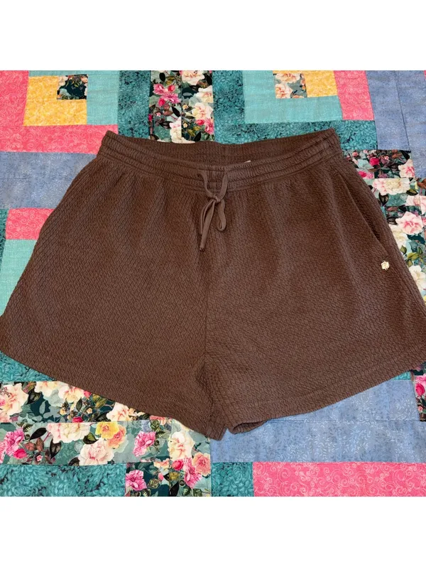 Fabletics Medium $50 Crinkle Knit High Waisted Brown Textured Athletic Shorts - Image 2