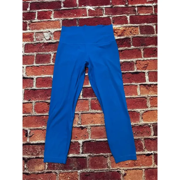 Lululemon leggings a size 8 - Image 2