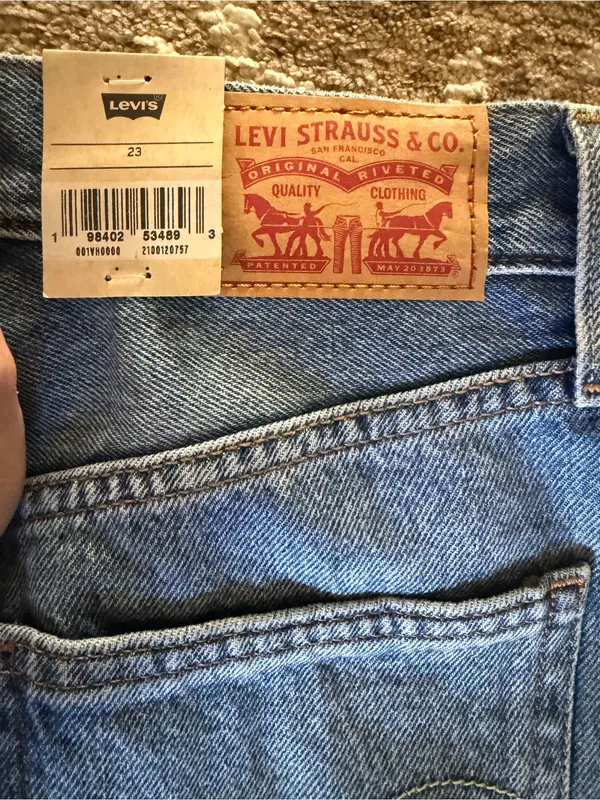 Levi's Midi Blue Denim Skirt - Classic Mid Wash - Image 3