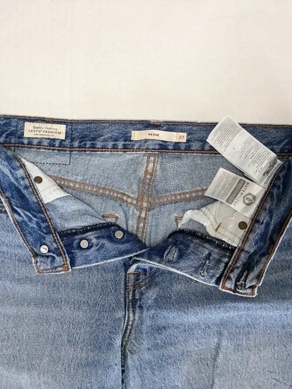 Levi's Premium Wedgie Fit Ankle Jeans - 27 - Light Wash - Image 12