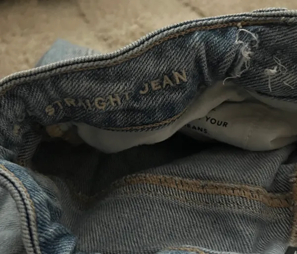 American Eagle Outfitters Mom Straight Jeans - Image 4
