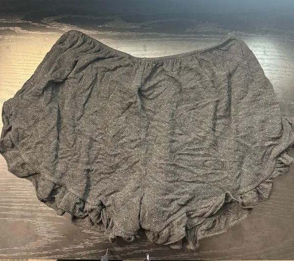 Brandy Melville Ruffle Shorts - Image 2
