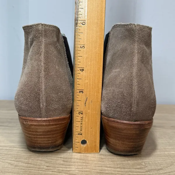 Boden Chelsea Boots Women US 9.5 Eu 41 Suede Leather Brogue Ankle Pull On CapToe - Image 3
