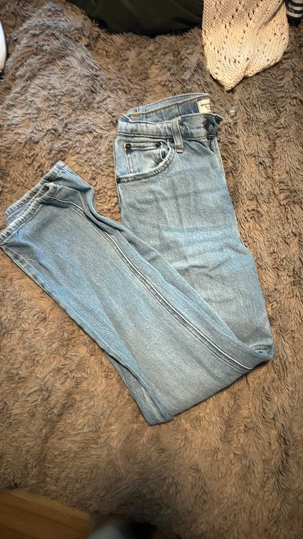 Abercrombie Jeans Ultra High-Rise Ankle Straight - Image 2