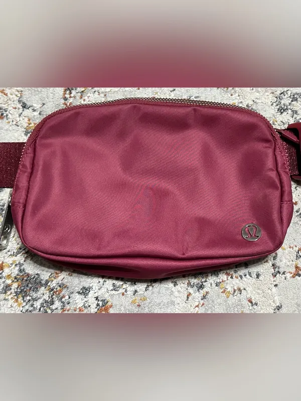 Lululemon Wear Everywhere Belt Bag 1L Burgundy maroon - Image 11