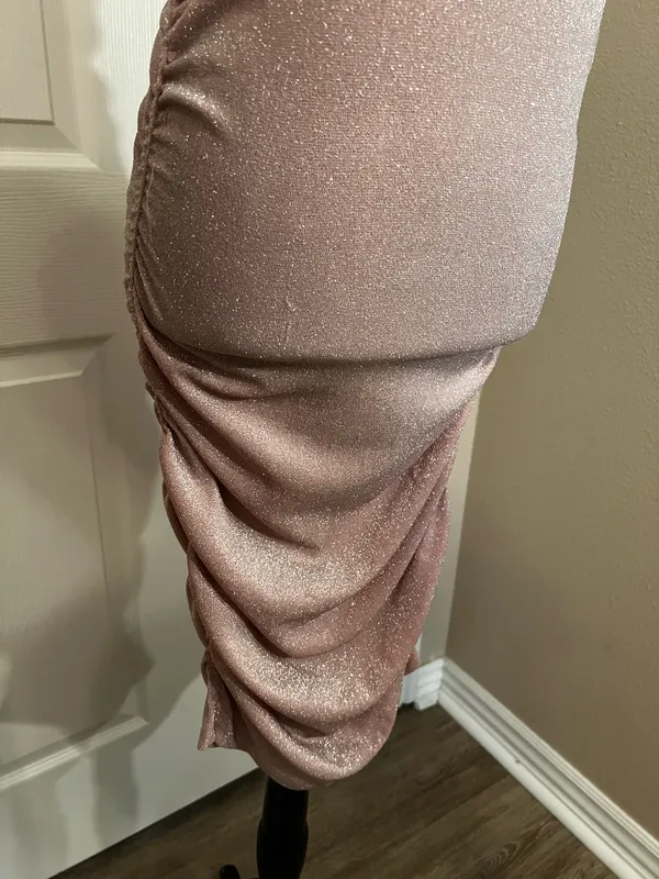 Glitter pink one-shoulder bodycon evening dress - Image 6