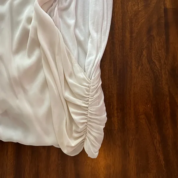 Ivory‎ Cream/White Drape Cascade Women Blouse. No Size Tag.Small - Image 7