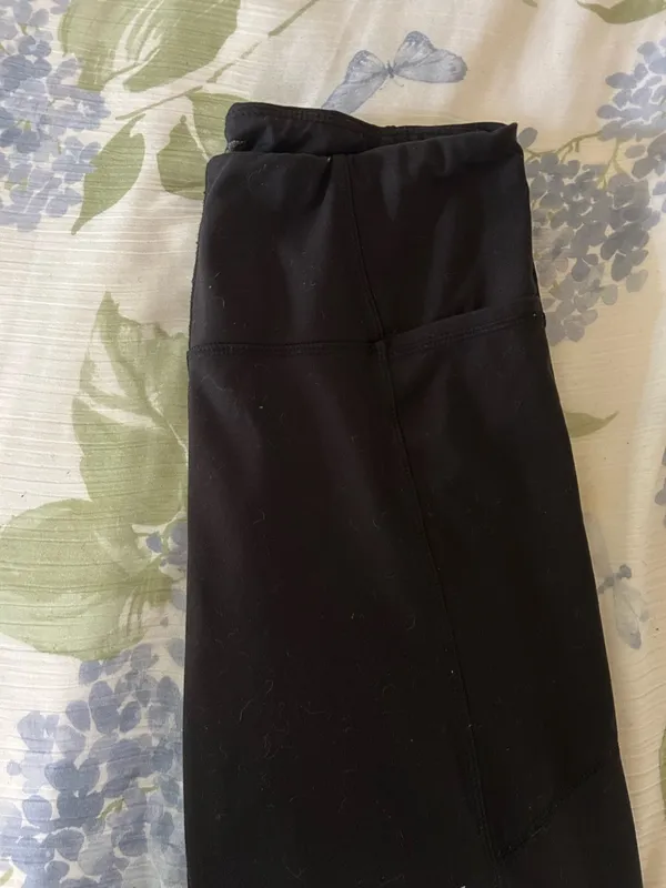 Avia black leggings with pockets  - Image 2