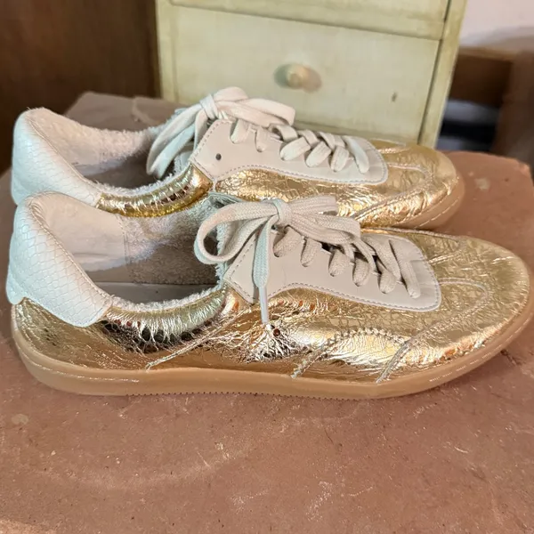 Dolce Vita Nadia Sneakers in Gold - Image 5