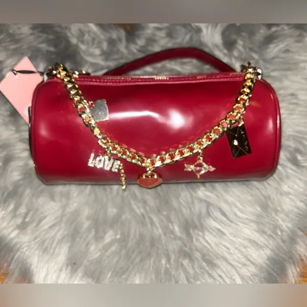 JUICY COUTURE "Loves Comes Softly" Shoulder Bag Deep Red Barrel Style With Charm - Image 4