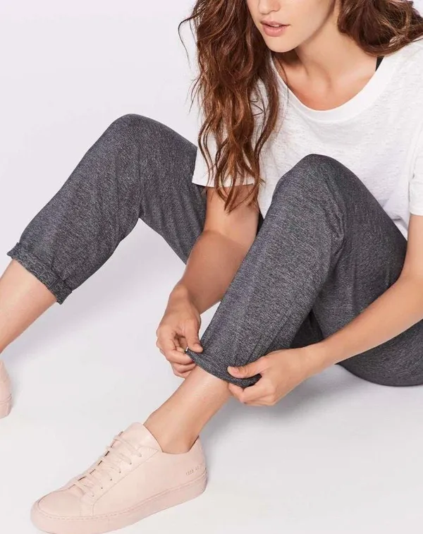 Lululemon on the fly pant 28” - Image 3
