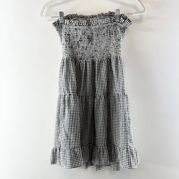 Goodnight Macaroon Strapless Smocked Bodice Tiered Gingham Mini Dress Black S - Image 4