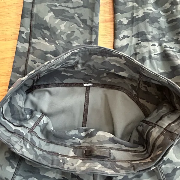 Lululemon Speed‎ Up Mid Rise Legging Size 4 Camouflage Evergreen Camo Green - Image 7