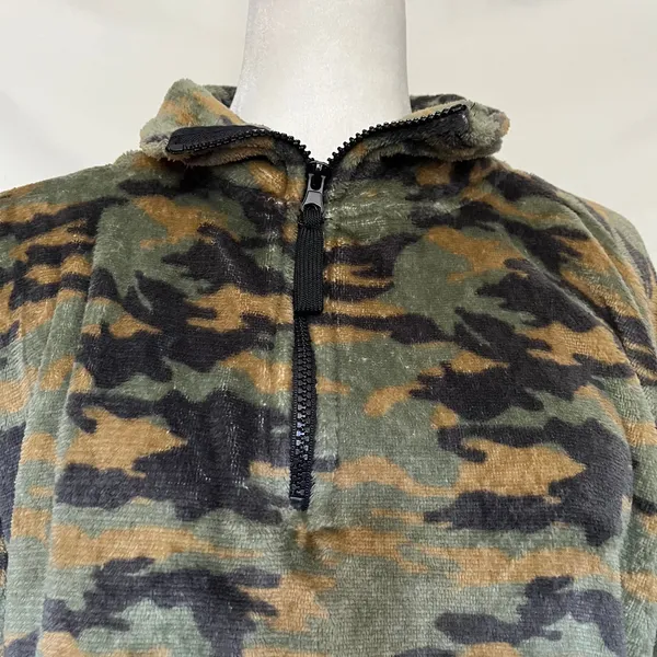 Y2K Urban Outfitters Camo Fuzzy Crop Pullover Womens Jacket Sz S Grunge Indie - Image 3