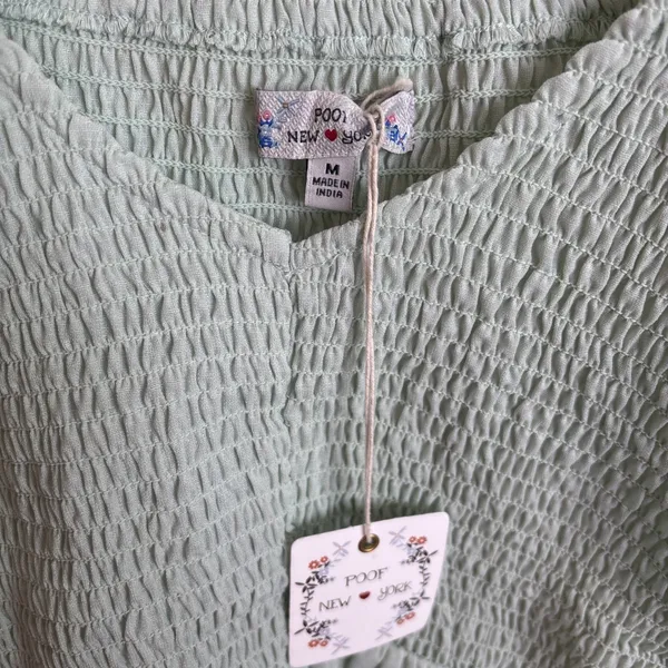 Poof‎ New York Shirt Womens Sz M Mint Green Cottage Ruffle Eyelet Top Blouse - Image 4