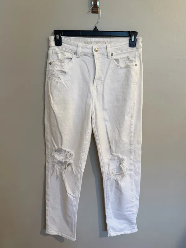 American Eagle Outfitters White Mom Straight Jean - Image 3
