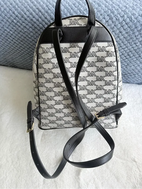 Michael Kors White and Black Backpack - Image 4