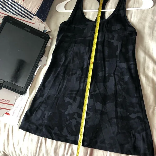Lululemon Black Camo Tank Top size 6 - Image 7