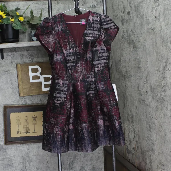 NWT Vince Camuto Womens Jacquard Fit Flare Puff Sleeve Dress VC4M5667 Wine Red 8 - Image 4