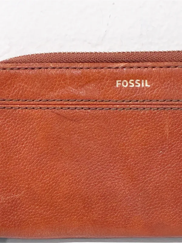 Fossil Brown Leather Full Zip Around Wristlet Wallet Multi Card - Image 2