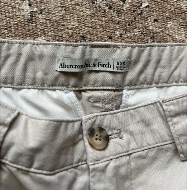 Abercrombie Beige Cargo Skirt - Image 4