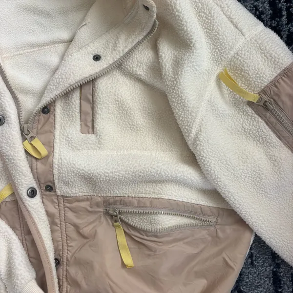 Madewell Fleet Jacket - Image 3